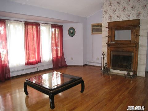 5th image of 114 Gail Ct