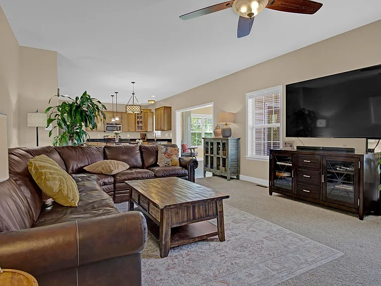74 Stone Run Dr — Photo 17