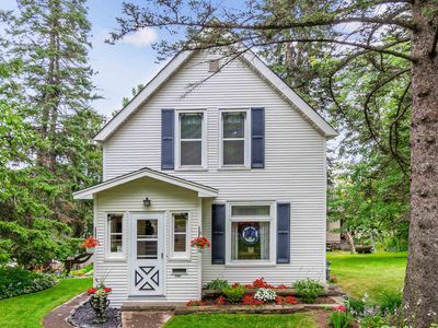 2406 W 8th St, Duluth, MN, 55806