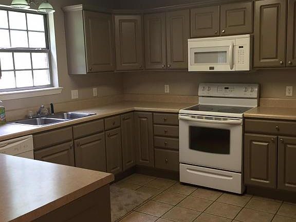 2nd image of 2118 E 22nd St