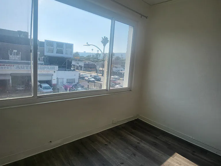 7922 W Beverly Blvd #206 — Photo 7