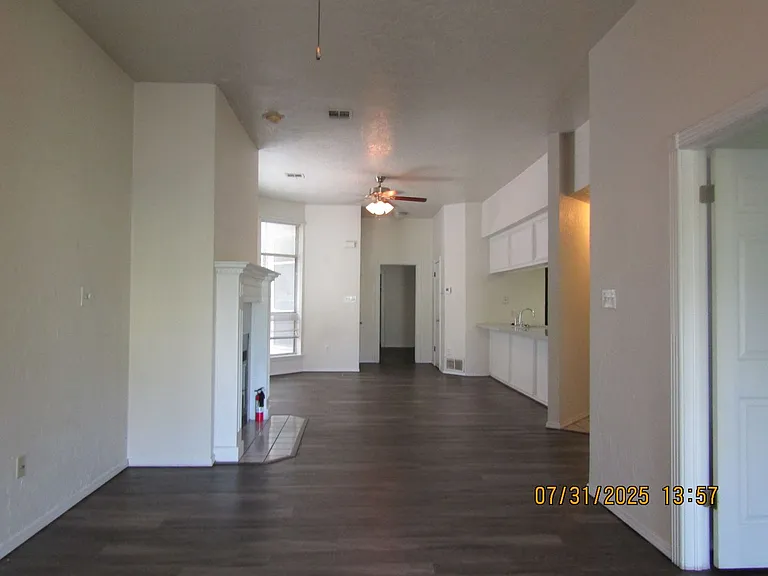501 NW Fairway Villas Dr — Photo 8