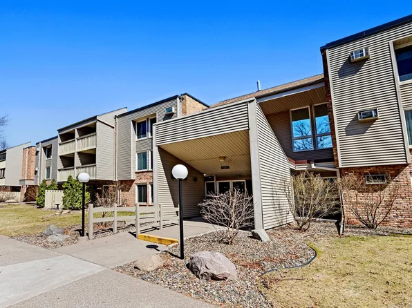 4045 Hodgson Rd APT 309, Shoreview, MN 55126