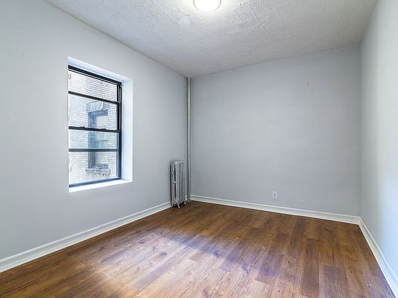 4th image of 420 W 129th St APT 21