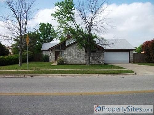 1st image of 607 Applewood Dr