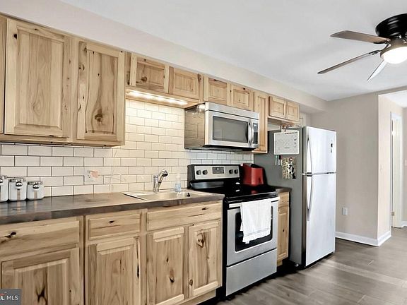 2nd image of 316 W 9th St Front A