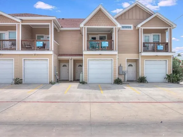 1813 11th St #202, Port Aransas, TX 78373