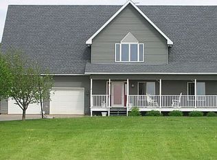 9725 Yale Ave, Nya, MN 55397