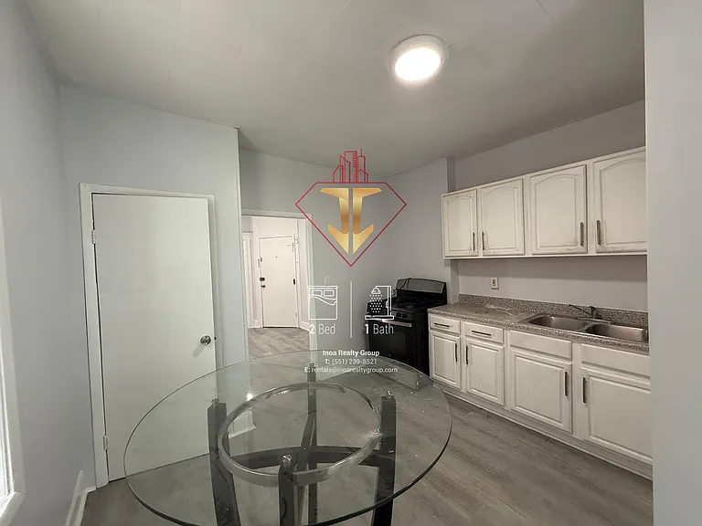 34 Clerk St #1R — Photo 2