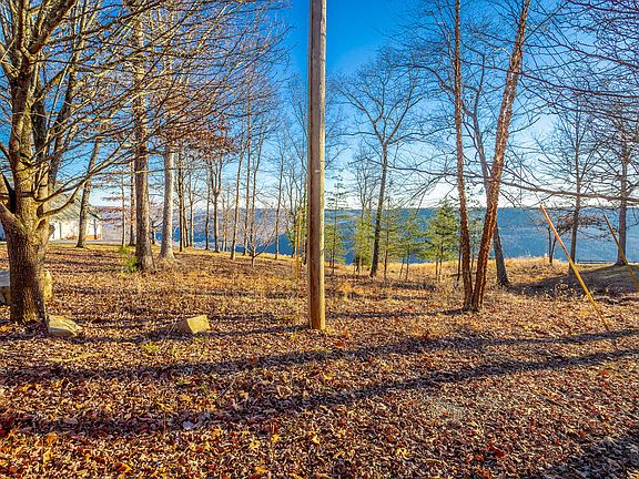3rd image of 2019 Laurel Lake Dr