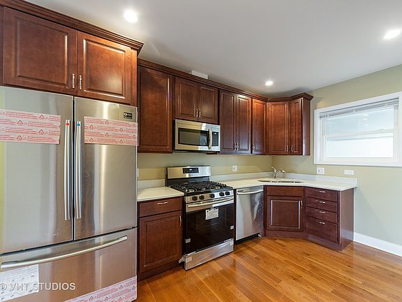 4th image of 912 N Kedvale Ave