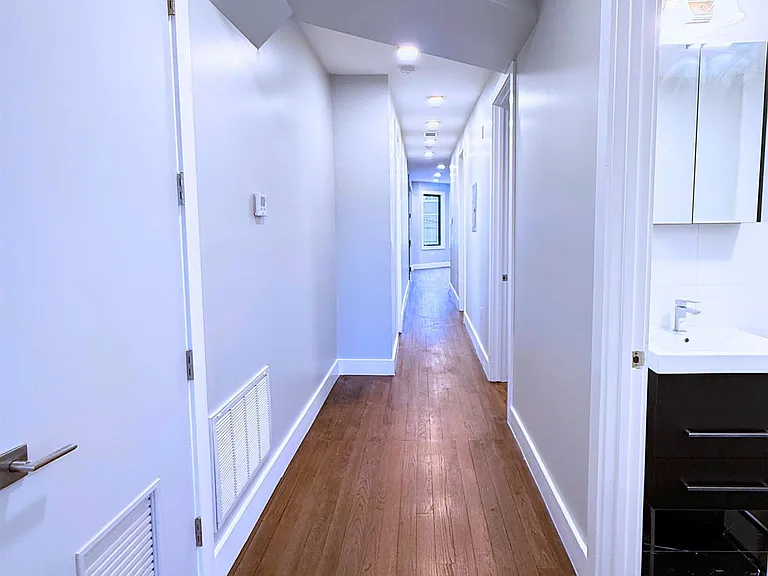126 Randolph Ave #2L — Photo 2
