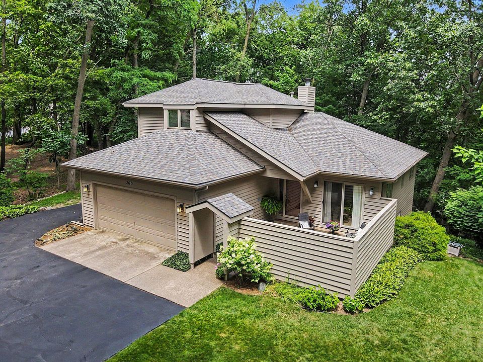 1st image of 200 Grandview Ave