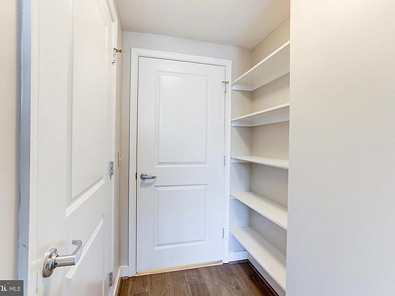 2nd image of 555 Massachusetts Ave NW APT 807