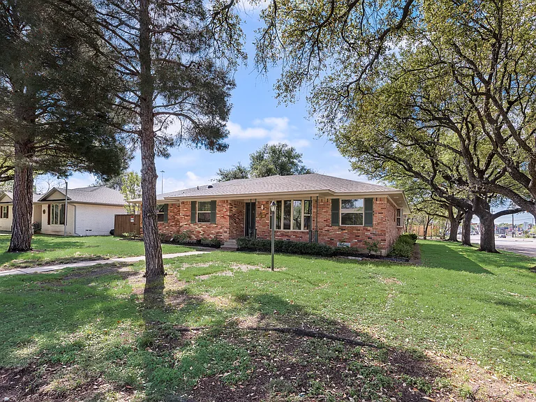 3106 Sharpview Ln — Photo 6