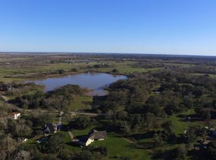 702 County Road 34, Angleton, TX 77515