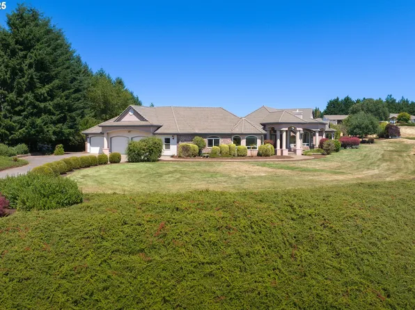 30525 NE Canter Ln, Sherwood, OR 97140