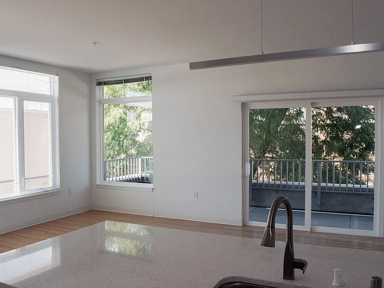 Element Apartments — Photo 26