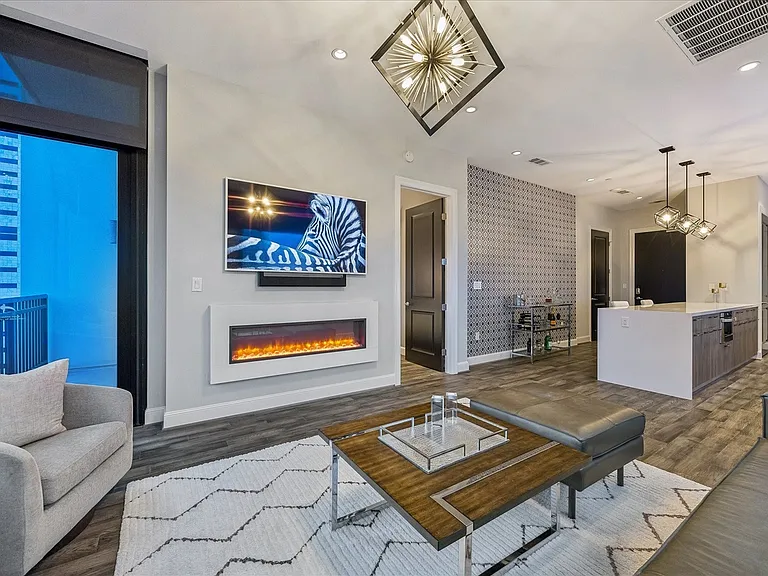1211 Caroline St #1304 — Photo 3
