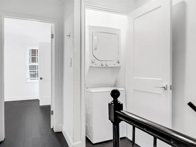 2610 Whitney St #2612 — Photo 3