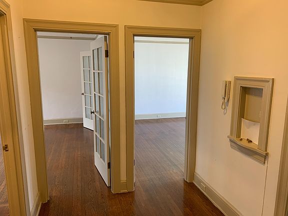 5th image of 655 Steiner St #304