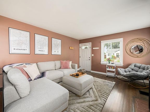 4th image of 1464 Miller Ave