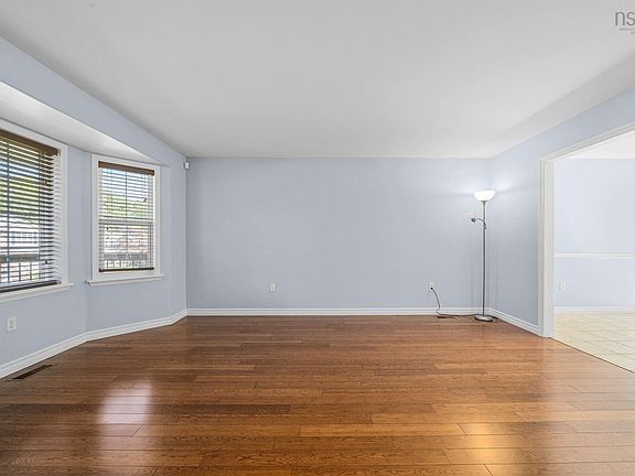 5th image of 240 James St