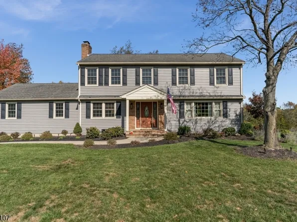 126 Carriage Hill Way, Branchburg Twp., NJ 08853