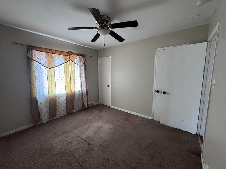 8227 Riverview St — Photo 5