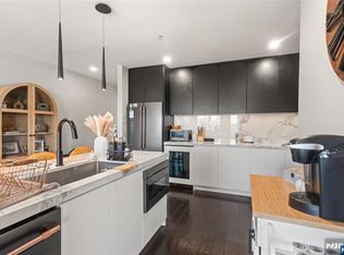 226 The Promenade, Edgewater, NJ 07020