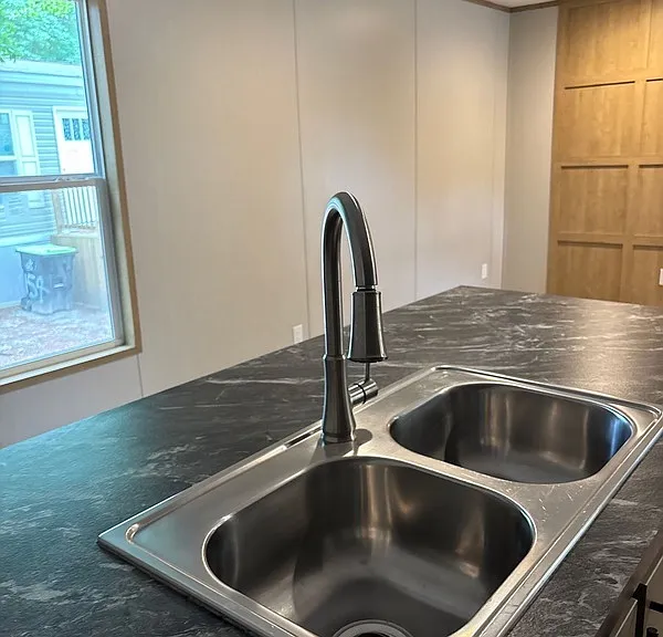 3506 Boxwood Ln — Photo 8