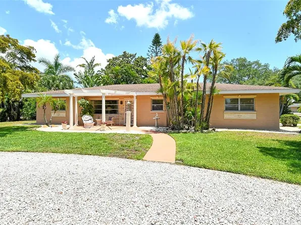 3225 Duncan Way, Sarasota, FL 34239