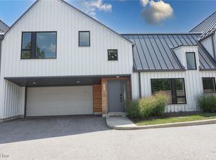 2412 Richmond Rd, Beachwood, OH