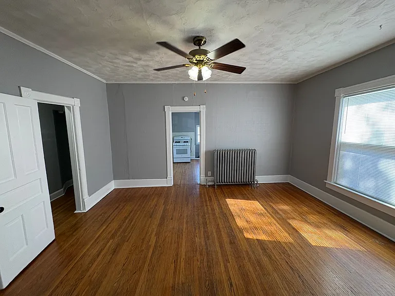 2960 P — Photo 6
