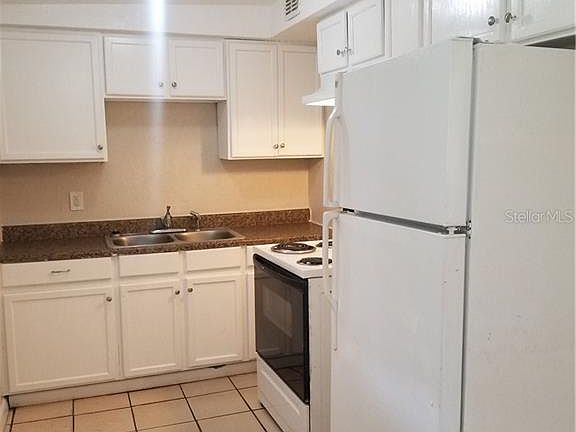 5th image of 1850 W 12th St
