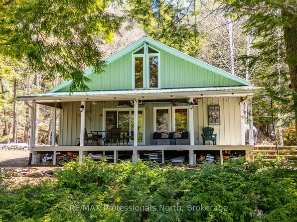 10469 Little Hawk Lake Rd, Algonquin Highlands, ON K0M 1S0