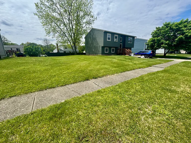 9649 New California Dr — Photo 7