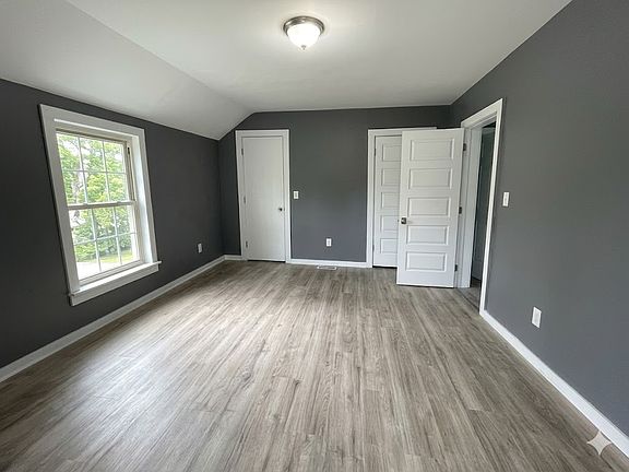 5th image of 623 E 12th St #3