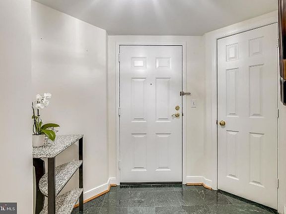 2nd image of 1050 N Taylor St #1-215