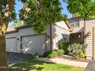 304 Kazimour Dr, Pt Barrington, IL 60010