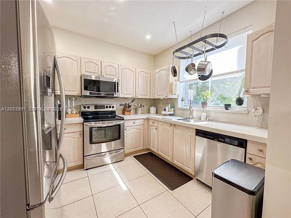 1st image of 130 Riverwalk Cir #Townhouse 130