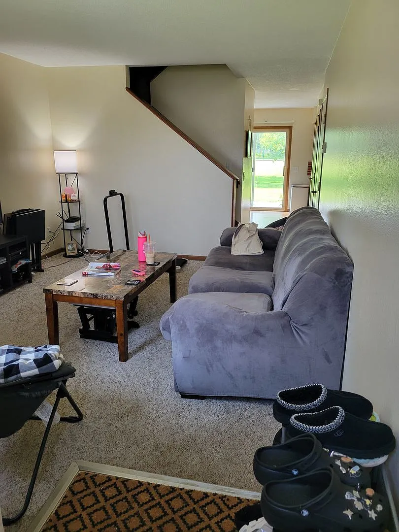 340 W Johnson St — Photo 2