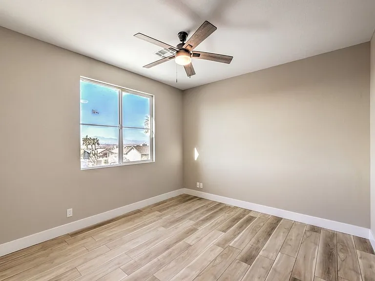 729 Milan Ave — Photo 28