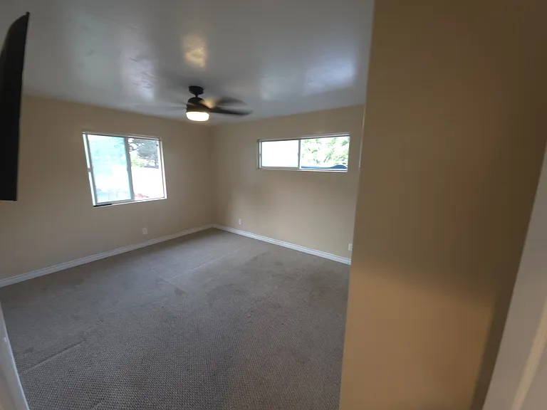 215 Almond St — Photo 8