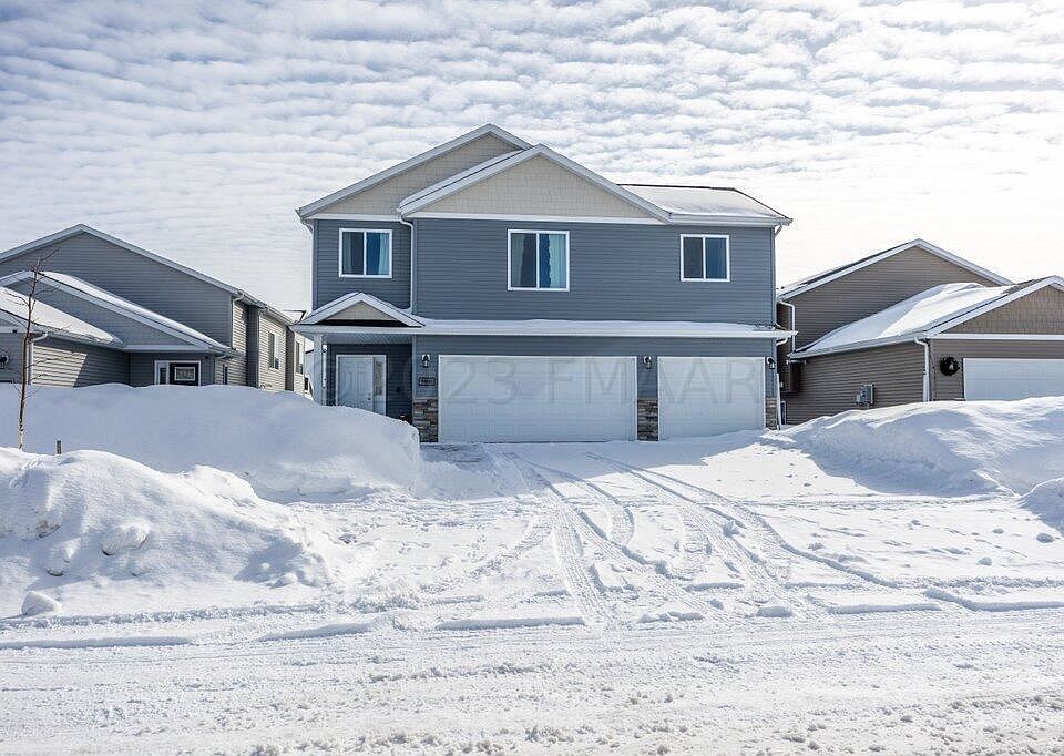 1st image of 3041 38th Ave S