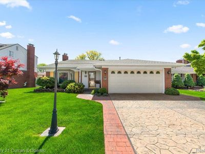 4669 Parkside Blvd, Allen Park, MI, 48101