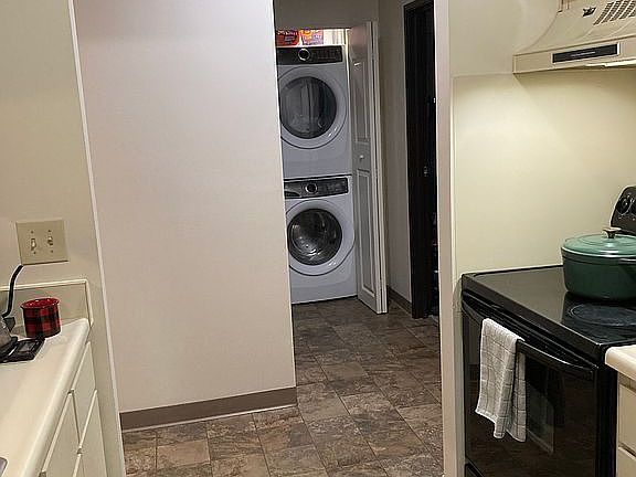 5th image of 1457 E Pond Dr APT 25