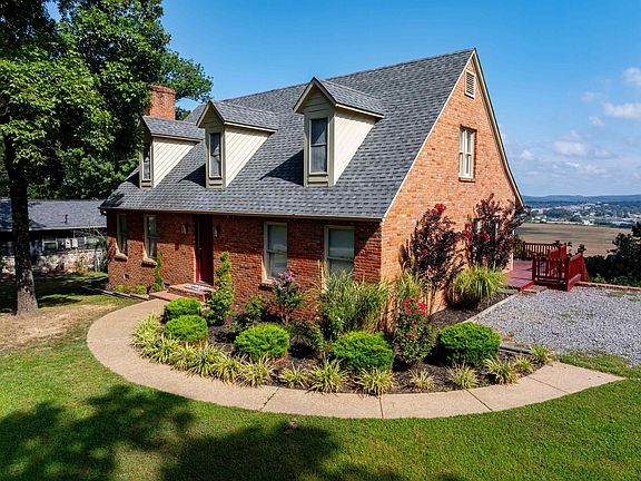 2nd image of 125 Dennison Hts