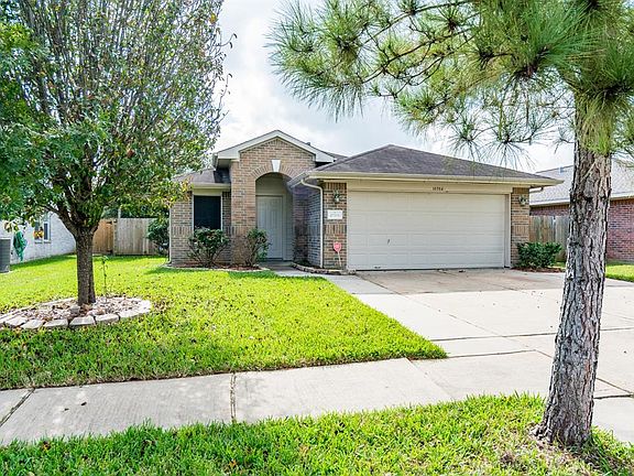 3rd image of 10706 Adler Dr