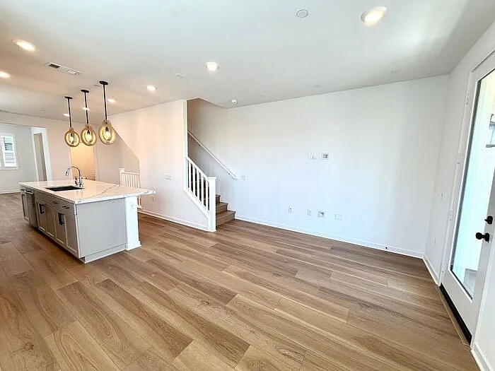 135 Evergreen Ln — Photo 15